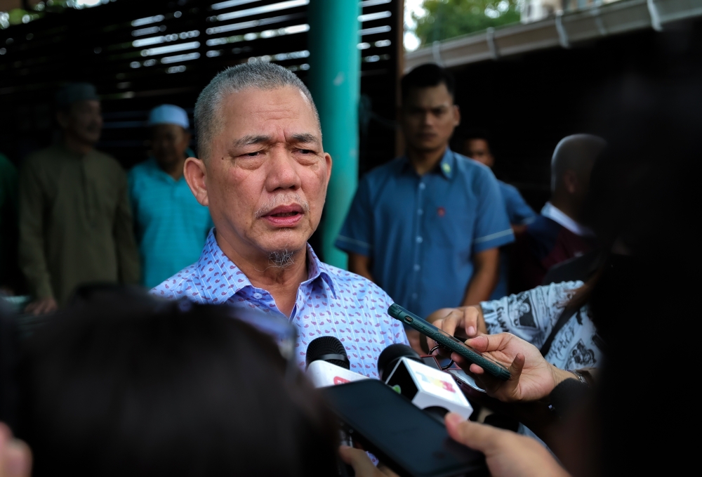 Deputy Prime Minister and Minister of Plantation and Commodities Datuk Seri Fadillah Yusof said the ministry welcomed the UK’s initiative and is looking forward to working closely with its new UK partners in the CPTPP. — Bernama pic