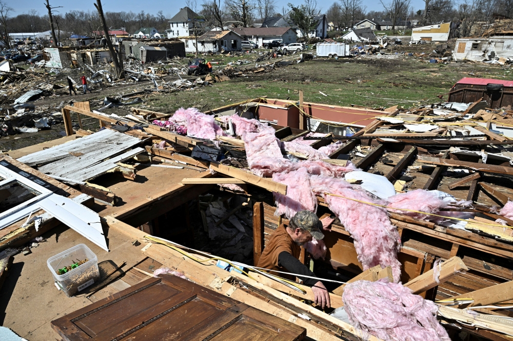 Violent US storms kill at least 32 people | Malay Mail