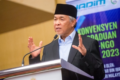 DPM Zahid: More unsubsidised fuel stations to be set up in Malaysia's border areas - Vimarsana News