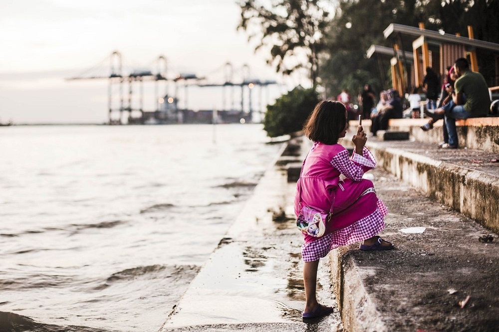 Girls married before 18 are deprived of their rights to education, safety, health, social mobility and economic opportunity. ― Picture by Qaedi Shamsuddin/Flickr via 360info.org