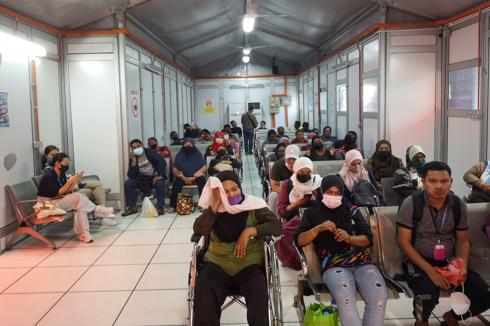 A view of patients waiting in the hospital’s emergency room at the Kuala Lumpur Hospital during the contract doctors’ strike April 3, 2023. — Picture by Raymond Manuel