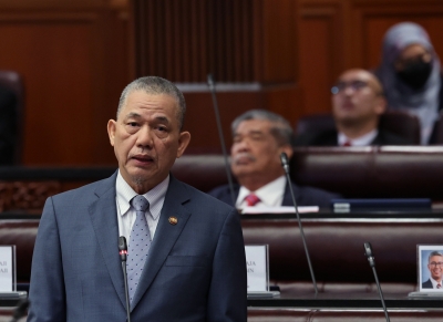 DPM Fadillah: Govt to review allowing refugees, asylum seekers to work in plantation sector - Vimarsana News