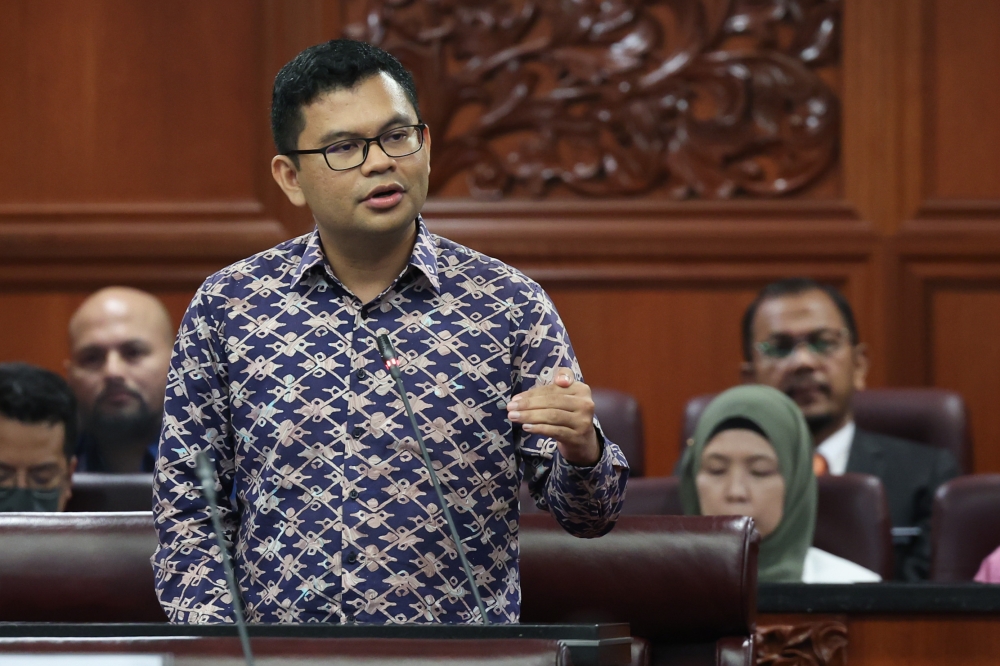Deputy Local Government Development Minister Akmal Nasrullah Mohd Nasir said 252,521 tonnes of solid waste was collected during Ramadan last year compared to 208,143 tonnes in 2019. — Bernama pic
