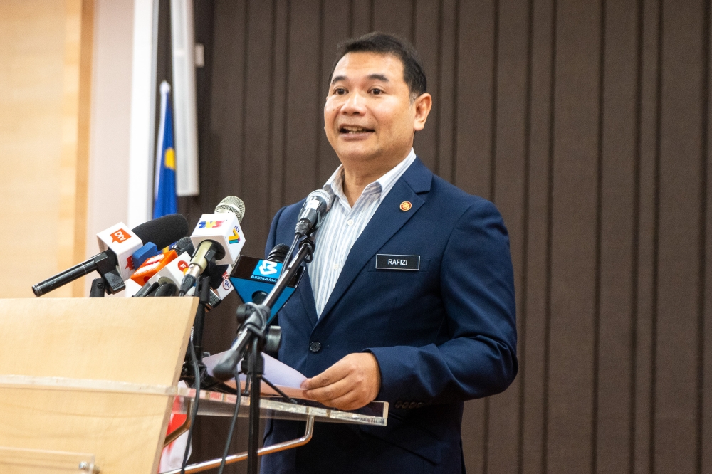 Economy Minister Rafizi Ramli said the government has implemented the Menu Rahmah initiative under the Payung Rahmah programme which is targeted at helping the poor. ― Picture by Shafwan Zaidon