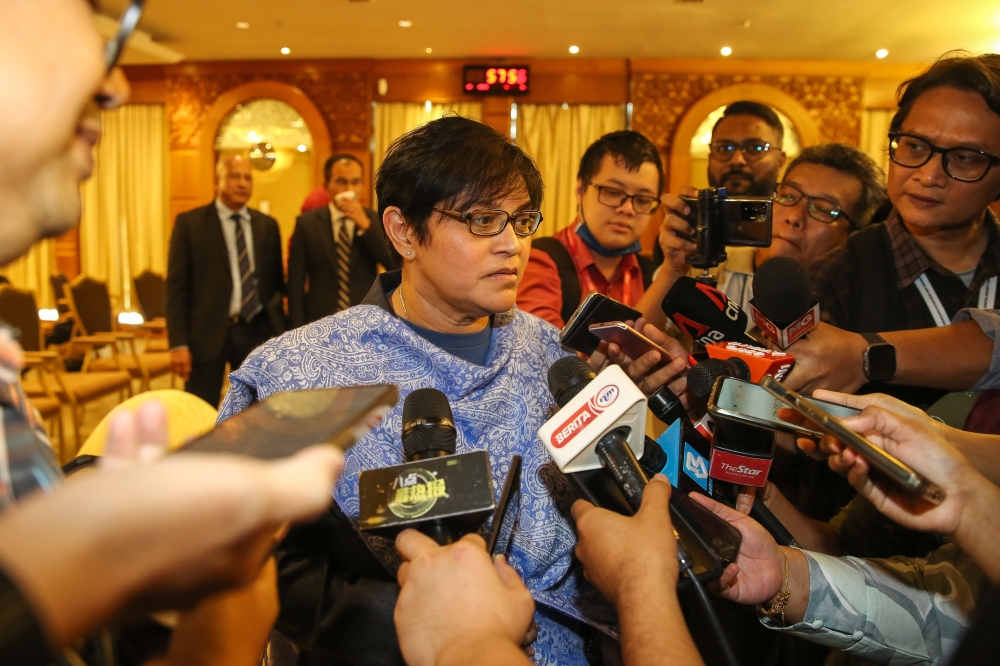 Minister in the Prime Minister's Department (Law and Institutional Reform) Datuk Seri Azalina Othman Said speaks to reporters after the launch of the government website on Sulu ‘heirs’ claims at the Bangunan Perdana Putra in Putrajaya April 12, 2023. — Picture by Yusof Mat Isa