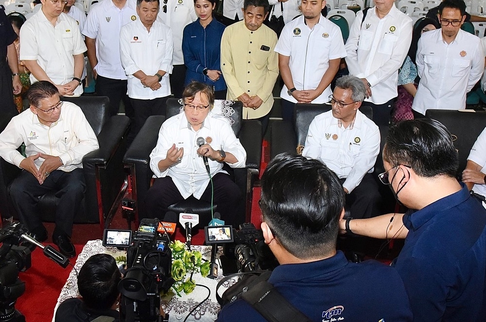 Sarawak Premier Tan Sri Abang Johari Openg (seated, centre) said there are no bonuses for the state civil servants for the Hari Raya celebration, April 12, 2023. — Picture by the Sarawak Information Department 