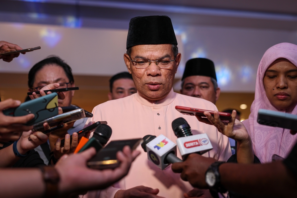 Home Affairs Minister Datuk Seri Saifuddin Nasution Ismail said the Public Service Department (JPA) has made the decision to distribute a special allowance known as the ‘kawalan rapat kenamaan’ allowance. — Bernama pic