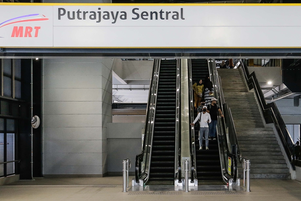 The Putrajaya Sentral is an interchange between the MRT Putrajaya Line and the ERL's KLIA Ekspress and Transit lines. — Picture by Sayuti Zainudin