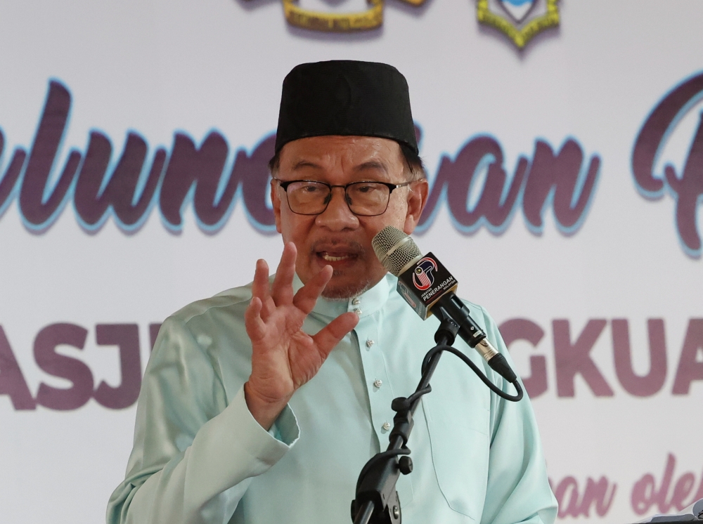 Prime Minister Datuk Seri Anwar Ibrahim appealed to the people to give his administration a few years to prove its good governance. — Bernama pic