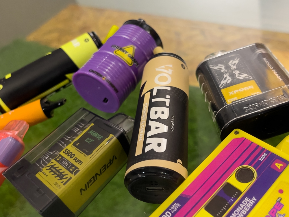 The 11 vape businesses and organisations also urged the MoH to withdraw existing restrictions and bans on the import of nicotine-containing vape products to allow products to be imported legally and pay taxes. — Picture by Raymond Manuel