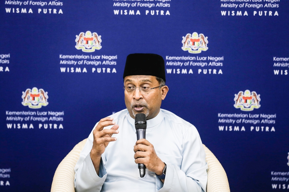 Foreign Minister Datuk Seri Zambry Abdul Kadir said efforts and actions have been carried out to bring Malaysians out of the conflict areas in Sudan’s capital Khartoum. — Picture by Sayuti Zainudin