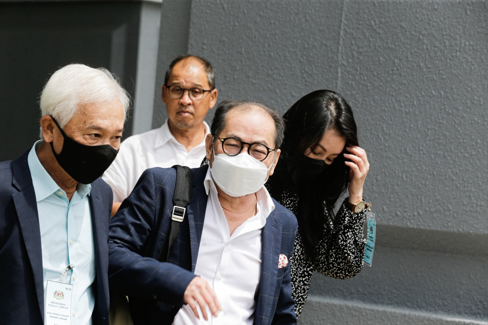 The Edge owner and former member of the Economic Action Council (EAC) Tan Sri Tong Kooi Ong has urged the Anwar administration to keep its national 5G roll-out plan under state control. — Picture by Sayuti Zainudin