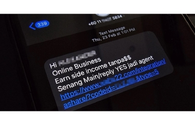 Maxis to block SMS containing links starting May 2, in fight against online scams