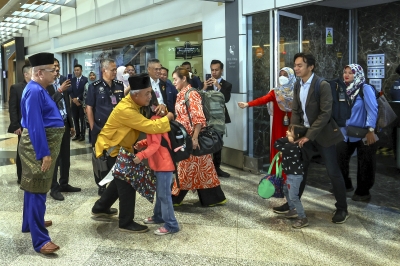 阿贡感谢 30 名马来西亚人从苏丹安全返回