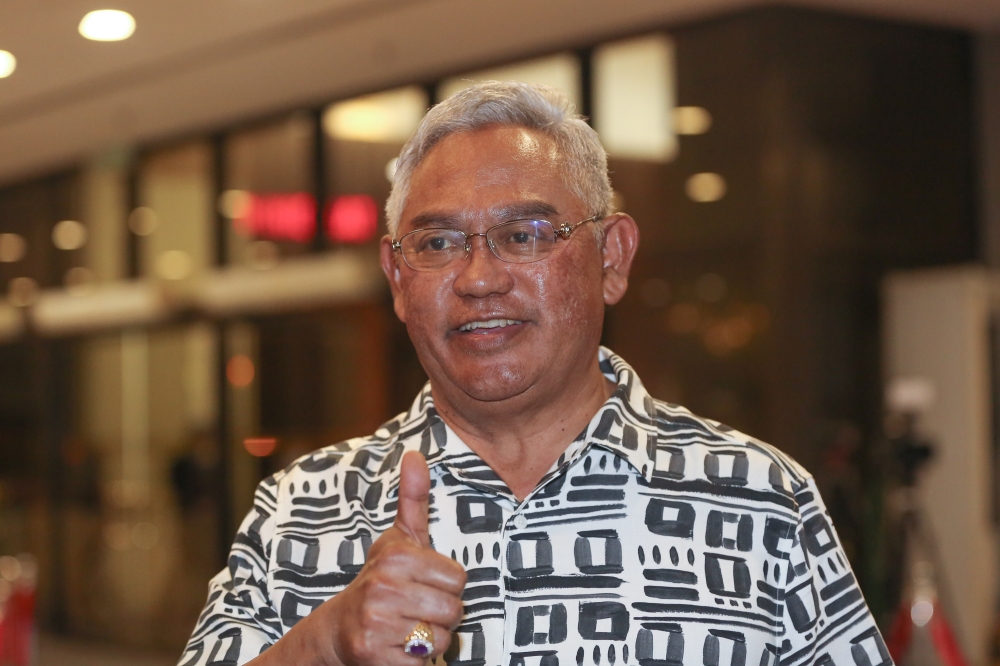 Tan Sri Noh Omar has confirmed that he will be contesting the Tanjong Karang seat as a Perikatan Nasional candidate in the upcoming state polls. ― Picture by Yusof Mat Isa