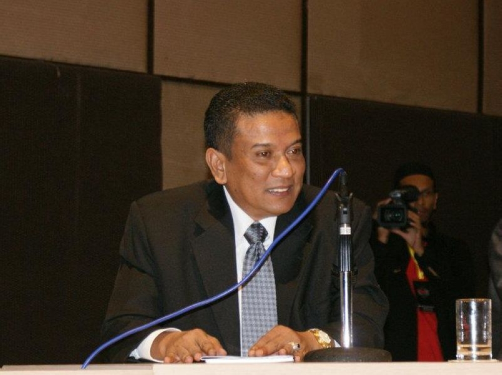 J-Kom director-general Datuk Mohammad Agus Yusoff says a good relationship between the current government and the Opposition will allow the federal system to work smoothly. ― Picture via Facebook/Tuan Zam