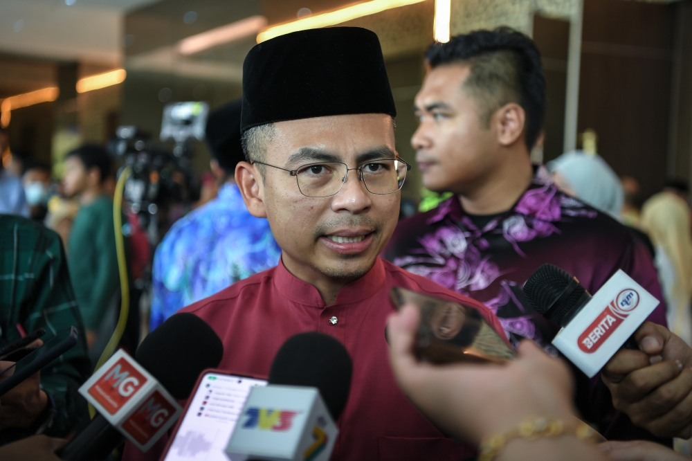 Communications and Digital Minister Fahmi Fadzil has described Malaysia’s position in the World Press Freedom Index 2022, released by Reporters Without Borders (RSF) as a good and proud achievement for the country. — Bernama pic