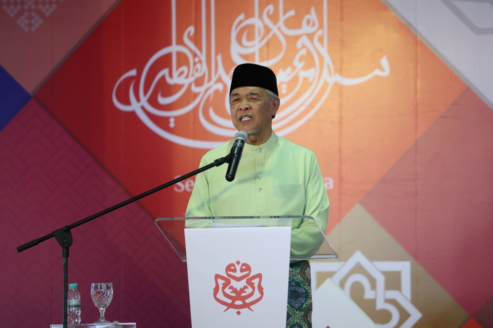 Barisan Nasional chairman Datuk Seri Ahmad Zahid Hamidi speaks during the Pahang Umno Liaison Body Aidilfitri Open House at Laman Sejahtera Sungai Koyan, Lipis May 1, 2023. — Bernama pic