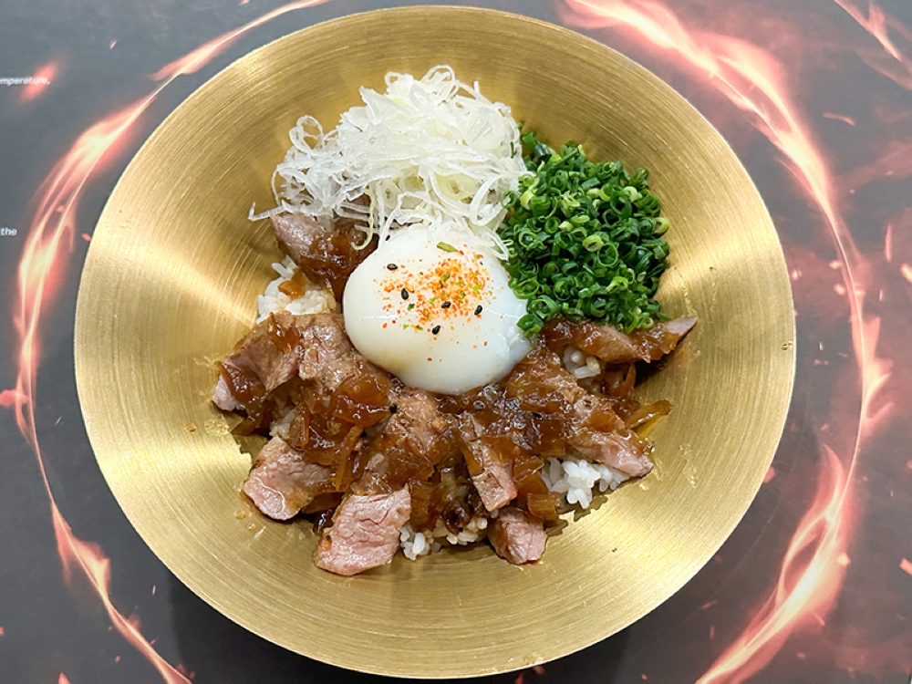 If you cannot do without rice, there's the Wagyu Rice served with Australian M6 Wagyu sliced beef and a poached egg.