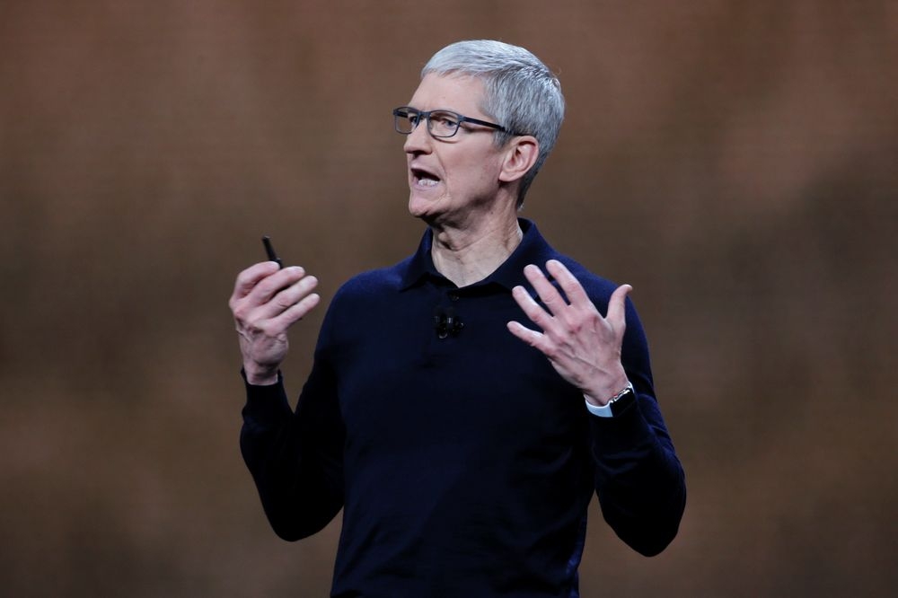 Tim Cook said Apple now has 975 million subscribers on its platform, which includes both Apple services and third-party apps, up from 935 million last quarter and an increase of 150 million from a year ago. — Reuters pic