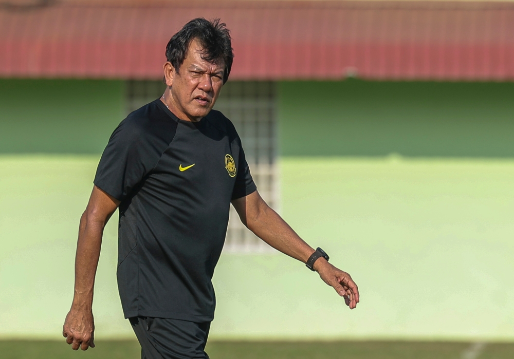 National Under-22 (U-22) football coach E. Elavarasan has refused to blame the heat for Malaysia’s 0-2 defeat to Thailand in their second Group B match at the 2023 South East Asian (SEA) Games at Prince Stadium here today. — Bernama pic