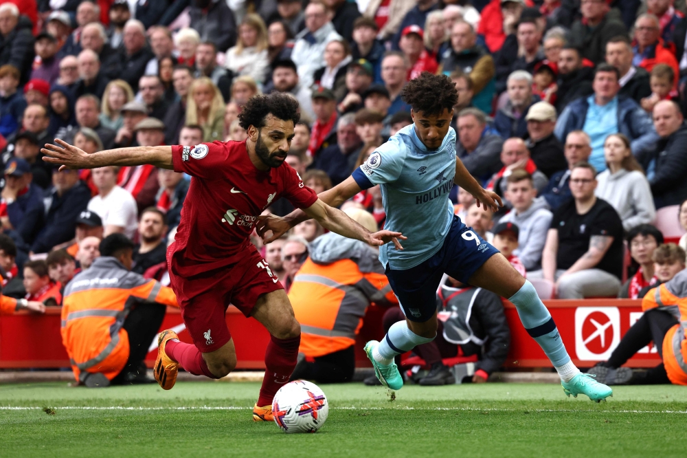An early goal by Mohamed Salah was enough to give Liverpool a 1-0 Premier League win over Brentford on Saturday that keeps the pressure on fierce rivals Manchester United in the hunt for Champions League football next season. — AFP pic
