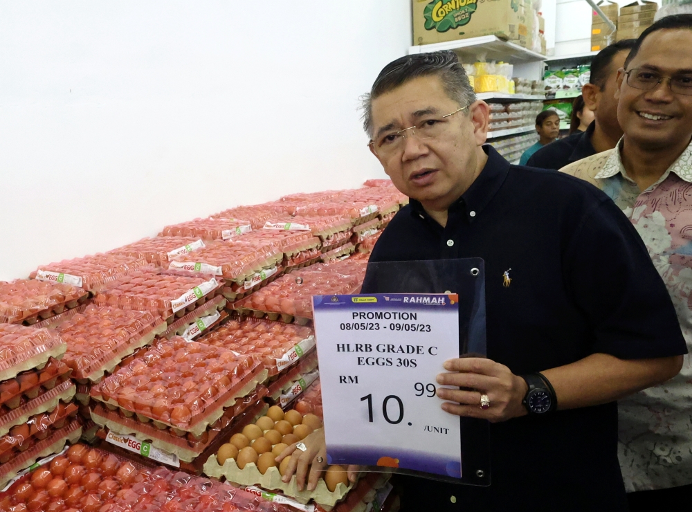 Datuk Seri Salahuddin Ayub said so far the situation is under control and issues on the supply of goods including sugar, as reported to have hit the East Coast states, have also been resolved. — Bernama pic