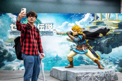 The long wait is over: New ‘Zelda’ hits shelves