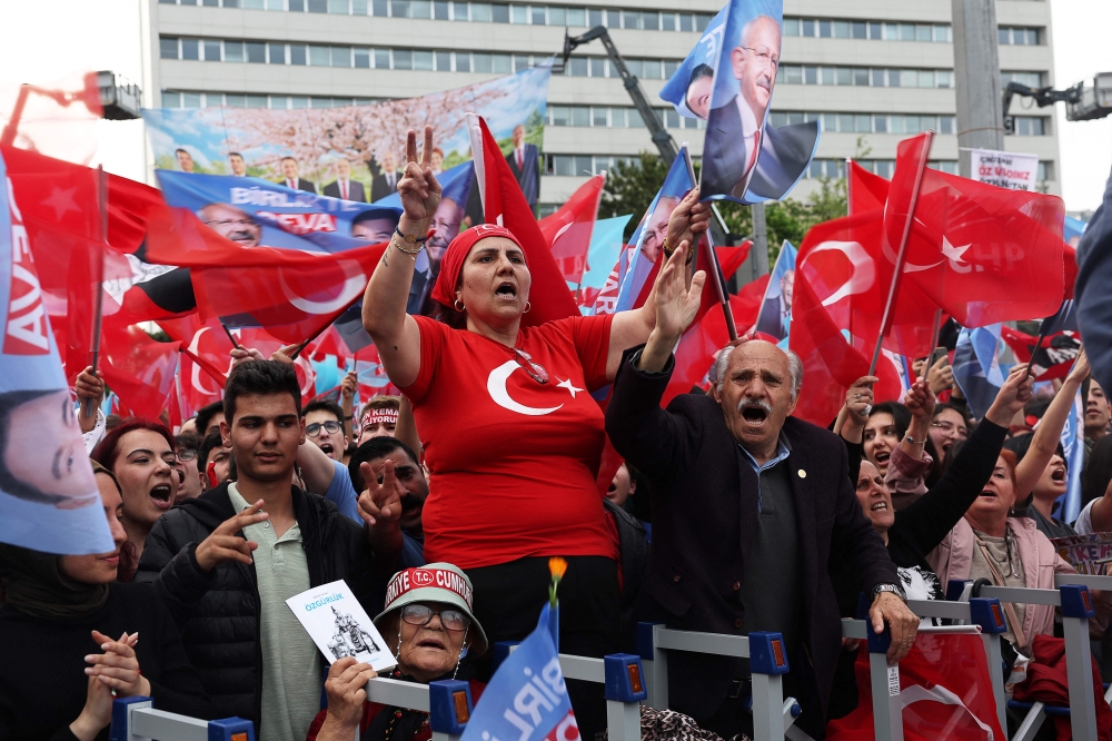 Supporters of Turkey’s main opposition alliance attend a campaign rally of the alliance’s presidential candidate Kemal Kilicdaroglu, ahead of general elections, in Ankara, on May 12, 2023. — AFP pic