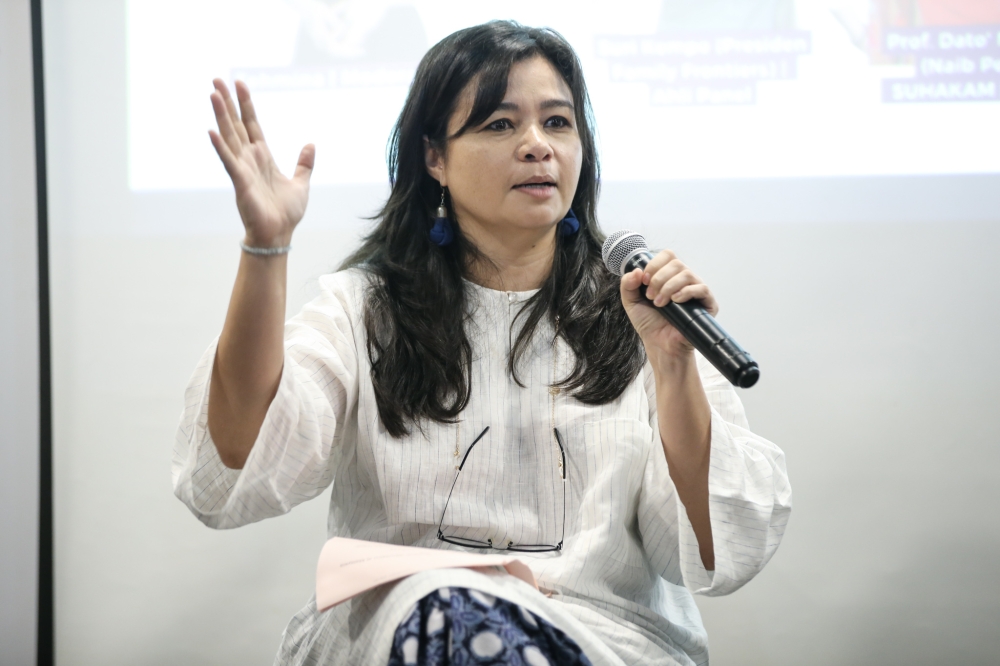 Family Frontiers president Suriana Kempe speaks during the launch of the Public Opinion Survey on #PindaPerkara14’ at TemuTamu Hall, Pusat Kreatif Kanak-Kanak Tuanku Bainun, Taman Tun Dr Ismail May 17, 2023. — Picture by Ahmad Zamzahuri