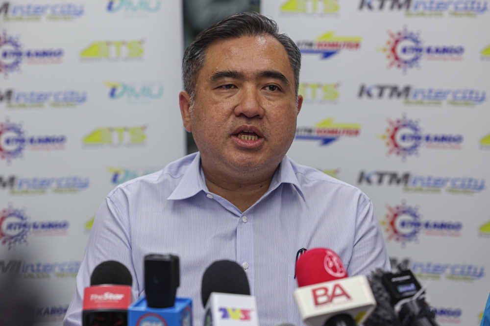 Transport minister Anthony Loke speaks at a press conference after the Keretapi Tanah Melayu Berhad (KTMB) Hari Raya celebration in Kuala Lumpur May 18, 2023. — Bernama pic