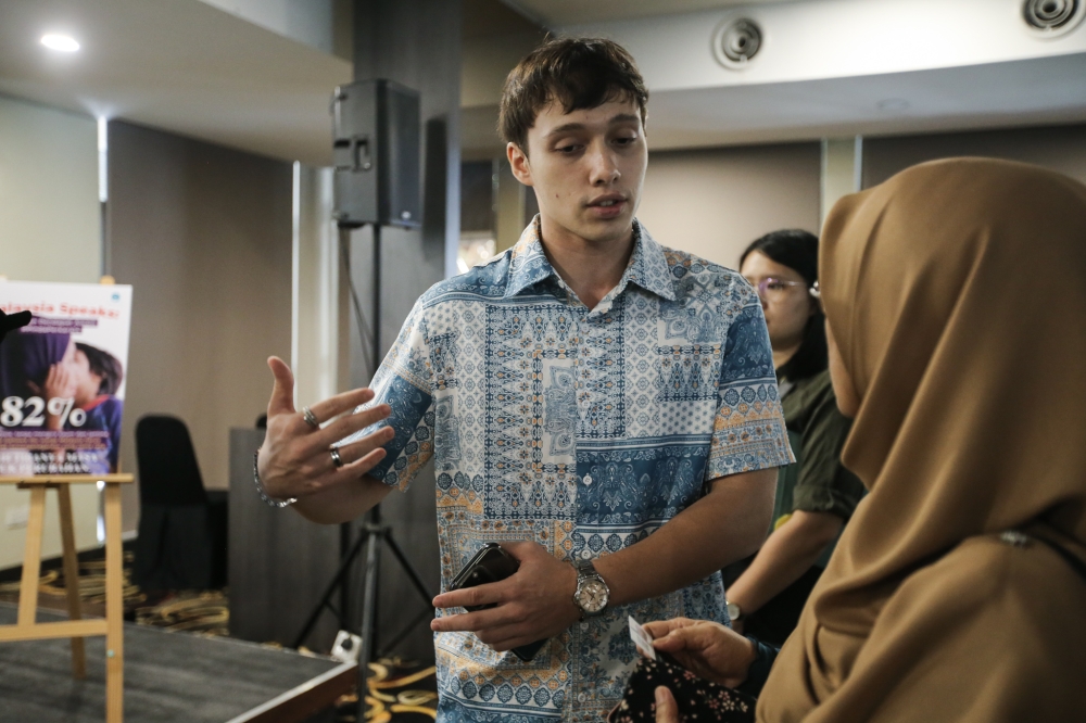 Afique Danial Izzad Bogers the son of a Malaysian mother who has been denied Malaysian citizenship because he was born abroad being interviewed during the launch of a public opinion survey on #PindaPerkara14’  at TemuTamu Hall, Pusat Kreatif Kanak-Kanak Tuanku Bainun, 48, Jalan Tun Mohd Fuad, Taman Tun Dr Ismail, May 17,2023. — Picture by Ahmad Zamzahuri