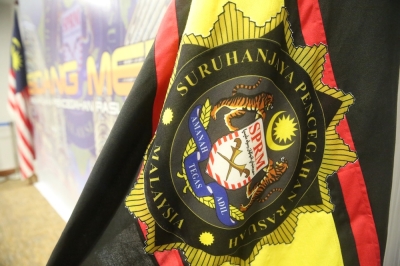 MACC freeze accounts worth RM3.2m for further investigations into Penjana Kerjaya Programme - Vimarsana News