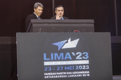 Anthony Loke urges commercial players to maximise effort in Lima'23 to expand business - Vimarsana News