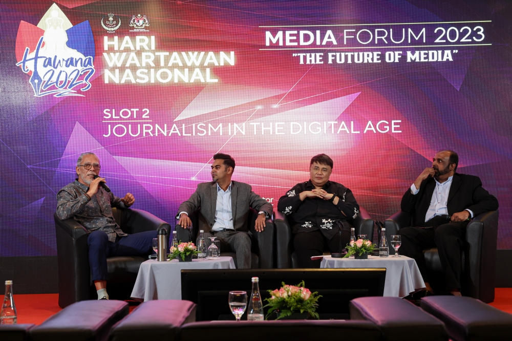 RTM director-general and broadcast personality Suhaimi Sulaiman, Brandzperts' Andrew Ambrose and AFP Country Manager for Malaysia, Indonesia and Brunei Alric Manickam are seen at the Hawana 2023 media forum entitled ‘The Future of Media’ in Ipoh May 28, 2023. — Bernama pic