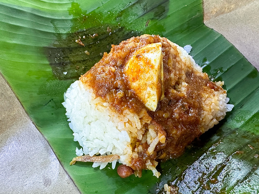 The simple taste of Jaleel's ‘nasi lemak bungkus’ not only brings back fond memories but it's also incredibly satisfying – Pictures by Lee Khang Yi