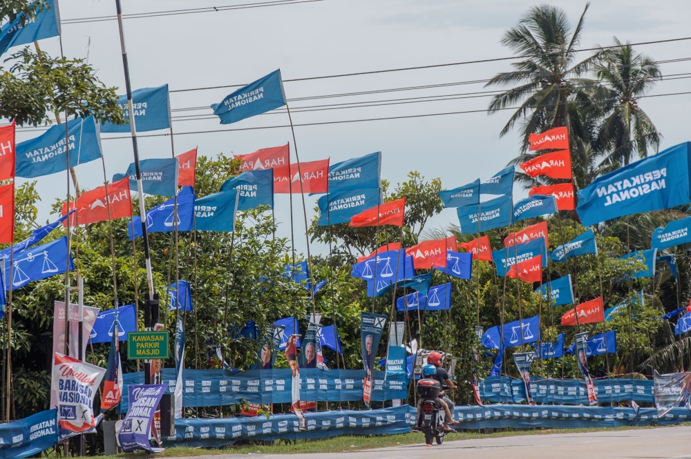 Despite the prediction of racial and religious issues dominating the state elections, however, Azman Awang said he believed voters — especially in more urban states — were better equipped now to resist demagoguery. ― Picture by Shafwan Zaidon