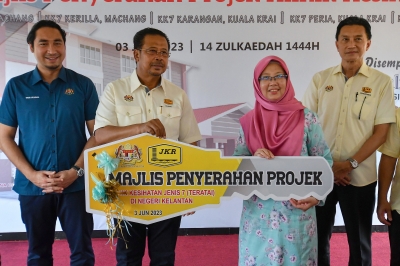 Works Ministry identifies 38 'sick' projects nationwide, says deputy minister - Vimarsana News