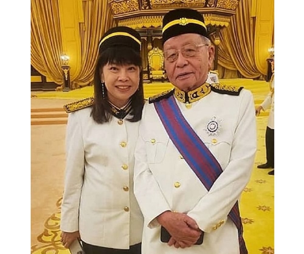Deputy Education Minister Lim Hui Ying (left) and her father, Tan Sri Lim Kit Siang, at the Istana Negara today. — Picture via Facebook/Lim Hui Ying