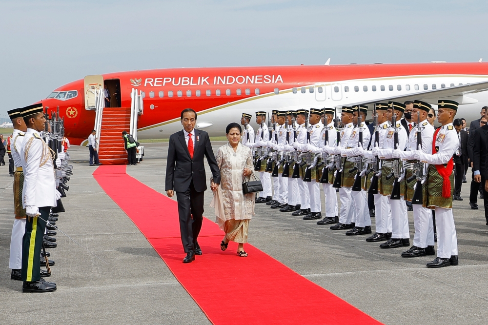 The special aircraft carrying Indonesian President Joko Widodo or better known as Jokowi and his wife Iriana Joko Widodo as well as a delegation landed at Bunga Raya Complex, Kuala Lumpur International Airport (KLIA) at about 3.40pm. — Bernama pic 