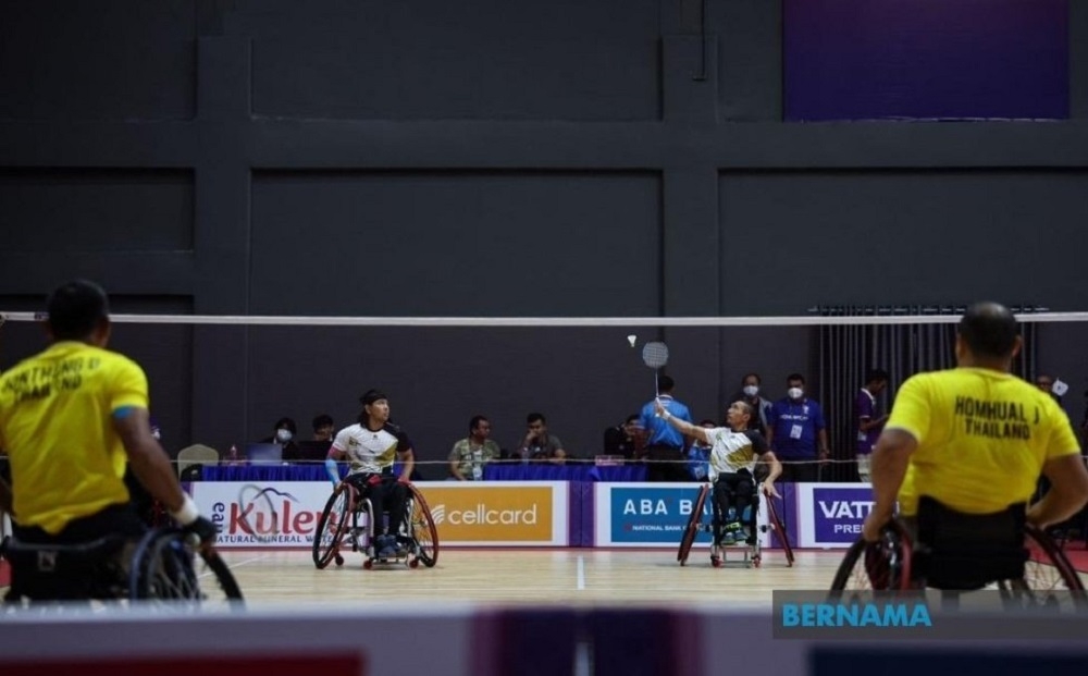 The badminton camp was the toast of the country after bagging three gold medals on the last day of the 2023 Asean Para Games. — Picture via Twitter/Bernama