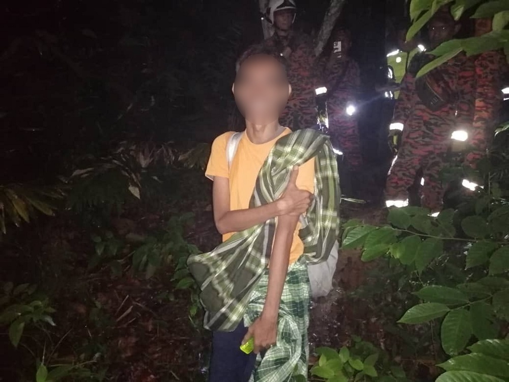 Mohamad Suhairy Mohamed, 41, boarded a bus from Kuala Lumpur to Terminal Amanjaya on June 3 due to stress at work and decided to live in the wilderness. — Picture via Twitter/Perak Fire and Rescue Department