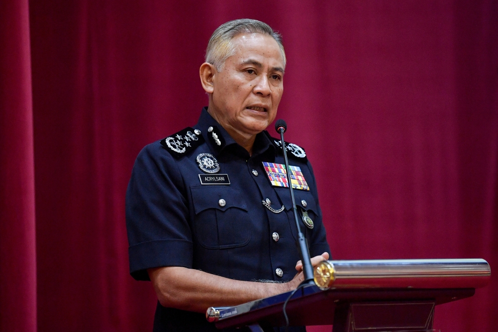 Inspector-General of Police Tan Sri Acryl Sani Abdullah Sani says police have identified 190 hotspots in the six states involved in the coming state elections. ― Bernama pic