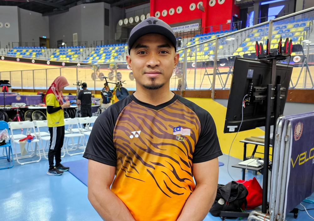 National track cycling ace Datuk Mohd Azizulhasni Awang speaks to Bernama at the National Velodrome in Nilai June 13, 2023. — Bernama pic