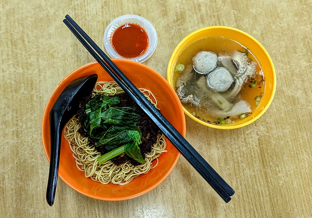 Wolf down 'tai bu' noodles and beef soup, an interesting combination at Yang Ki Beef Noodles. – Pictures by Ethan Lau