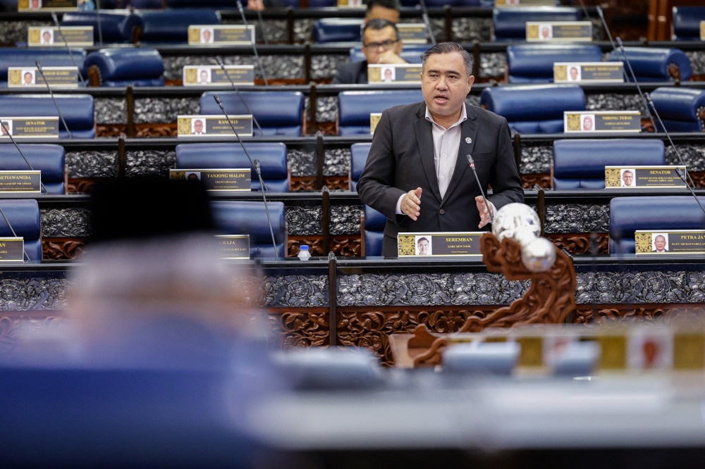 Transport Minister Anthony Loke says Klang Valley commuters will be able to expect shorter commute time with increased train frequencies for several commuter rail lines come August-September. ― Bernama pic