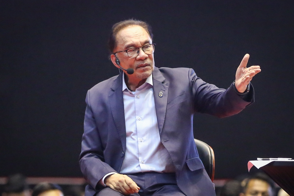 Prime Minister Datuk Seri Anwar Ibrahim says he is still unsatisfied with some of the proposals and suggestions made for the new scheme so far, and wants to make sure it is reviewed properly before making any announcement. — Picture by Yusof Mat Isa