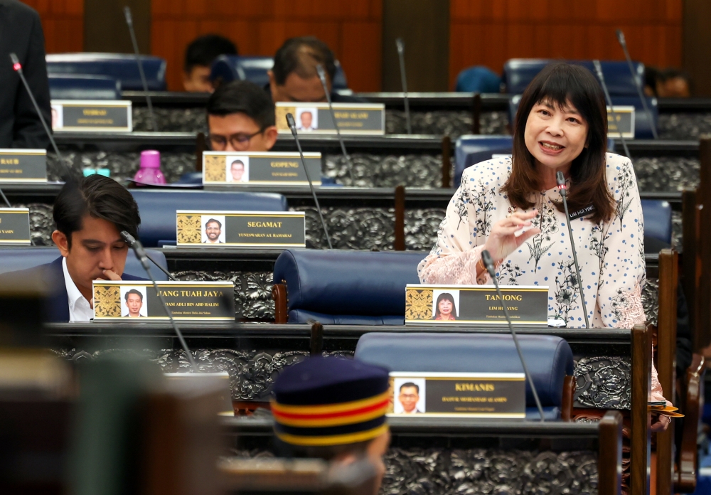 Deputy Education Minister Lim Hui Ying said the number according to the ministry’s record is actually 29,663 out of a total of 407,637 registered candidates. — Bernama pic