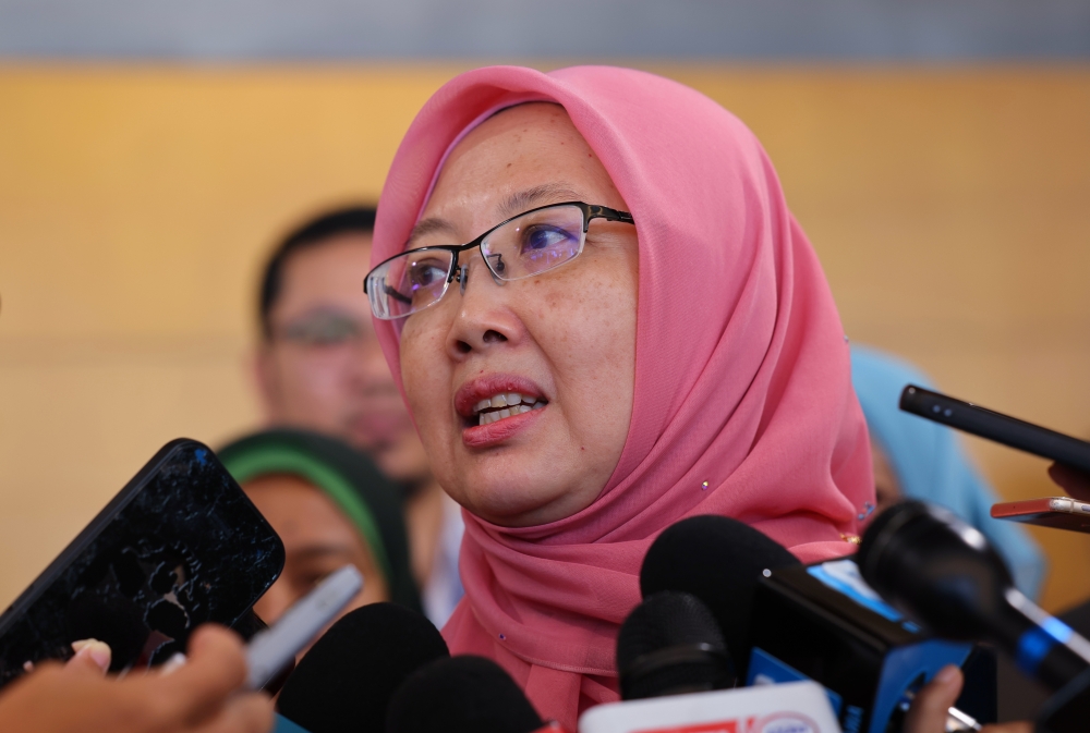 Health Minister Dr Zaliha Mustafa speaks to reporters at the 2023 National Know Your Medicines Conference in Putrajaya, June 20, 2023. — Bernama 