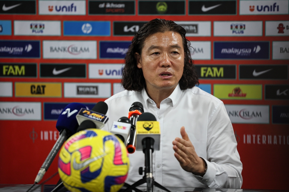 Pan Gon admitted he was very happy with the players’ commitment after Harimau Malaya displayed a very high-quality and entertaining performance before almost 10,000 spectators at the stadium.  ― Bernama pic